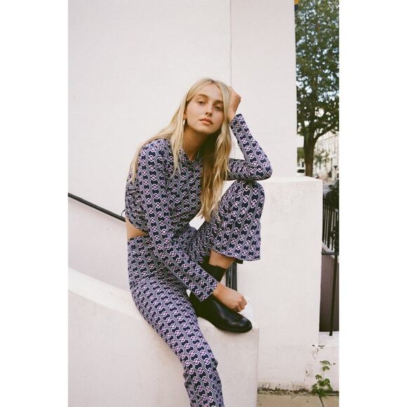Zara Geometric Print Crop Flare Pants - Picture 1 of 12